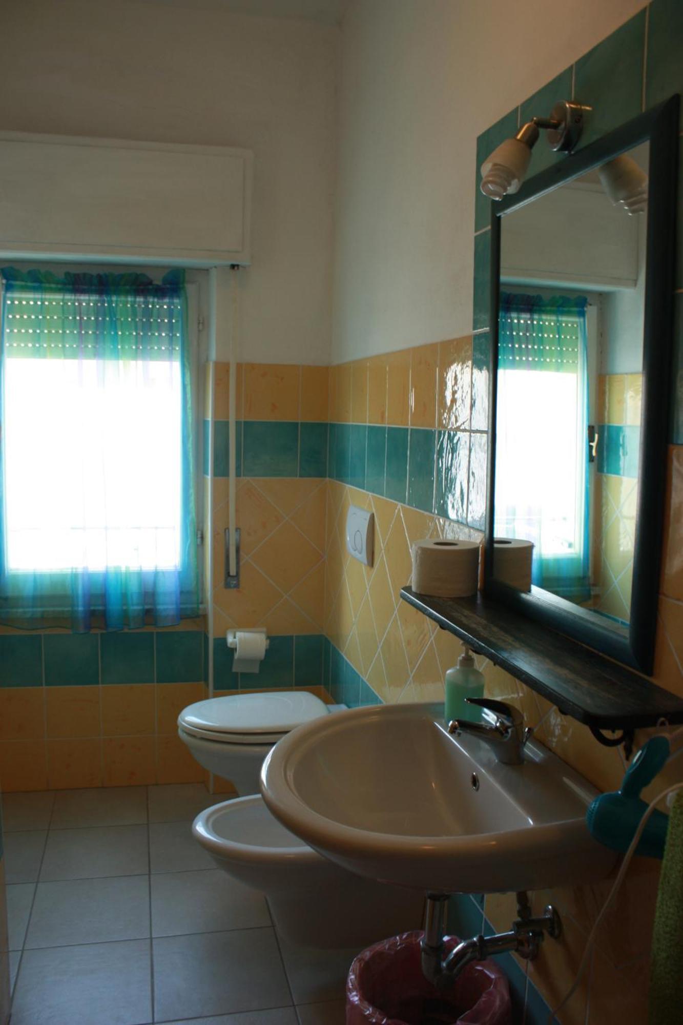 B&B Viadelmare Альгеро Экстерьер фото