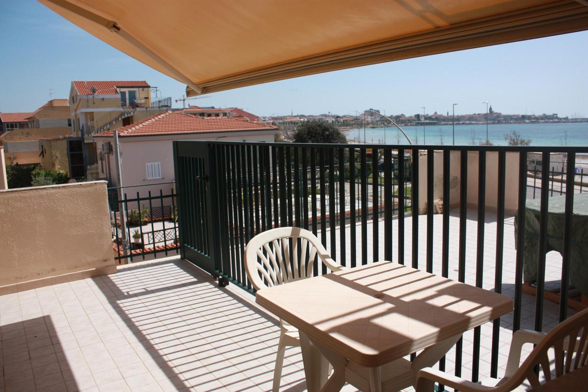 B&B Viadelmare Альгеро Экстерьер фото