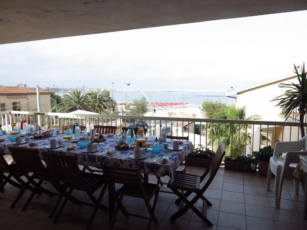 B&B Viadelmare Альгеро Экстерьер фото