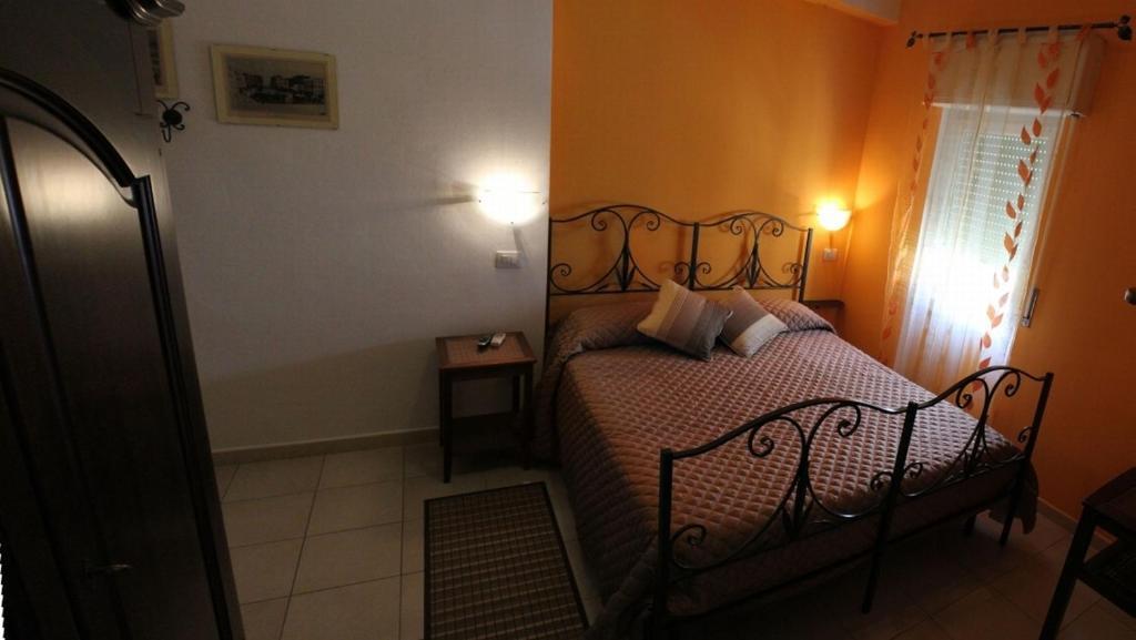 B&B Viadelmare Альгеро Экстерьер фото
